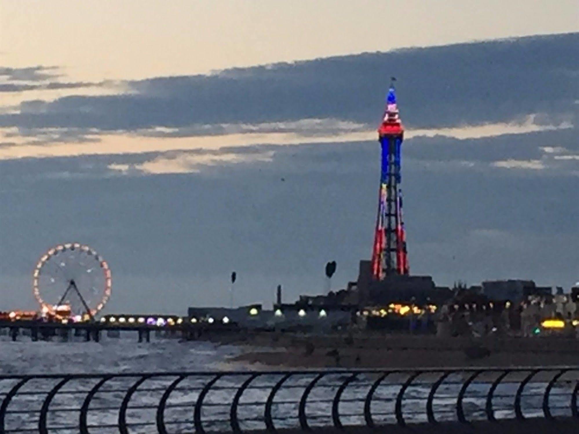 Sandford Promenade ブラックプール エクステリア 写真